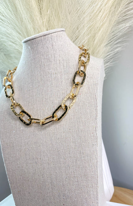 Devyna Chain Necklace